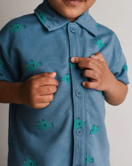 Toddler Boy Button-Down Short-Sleeve Shirt in Fish Print - Slate Blue