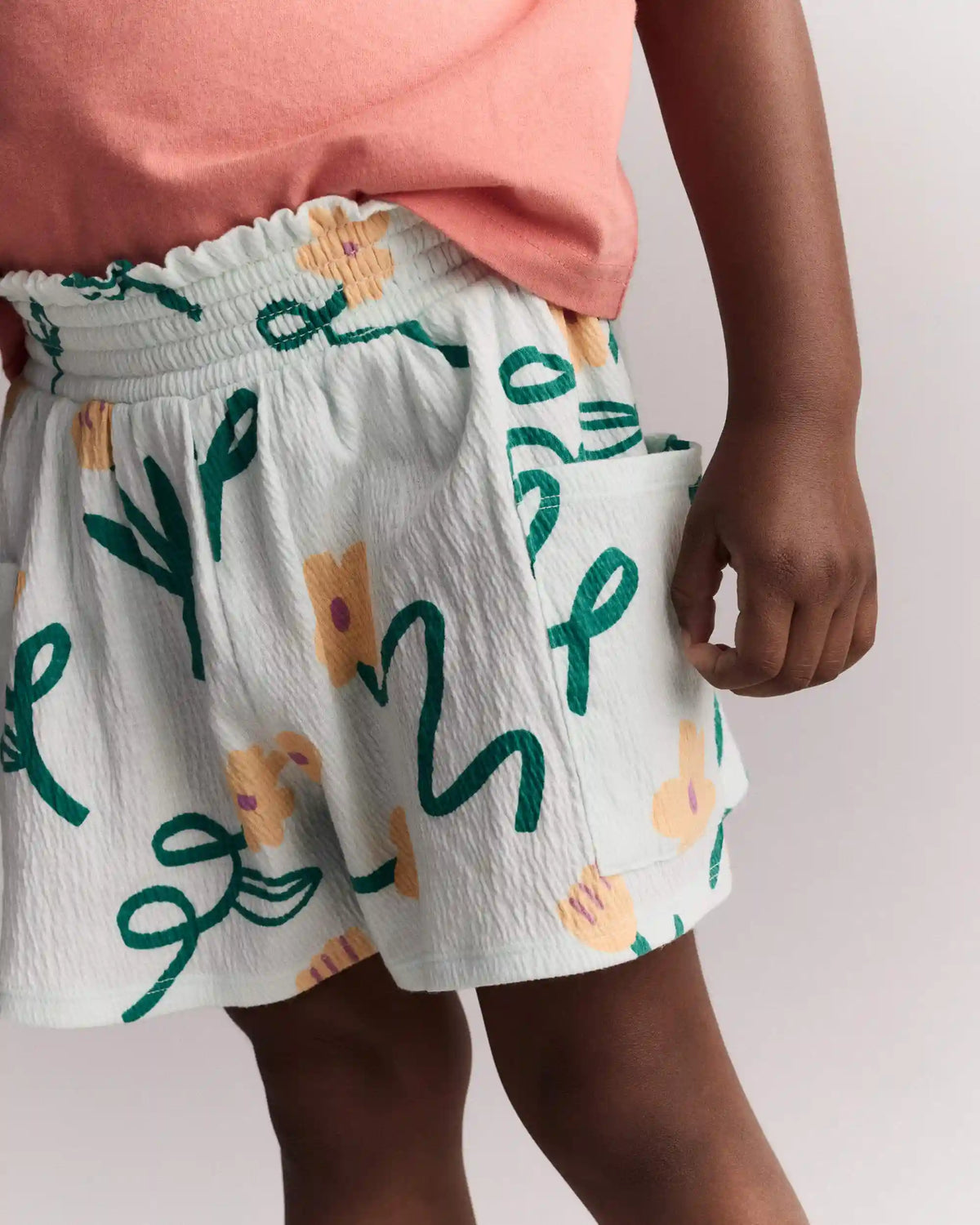 Toddler Girl Swing Shorts with Pockets in Floral Print - Light Green